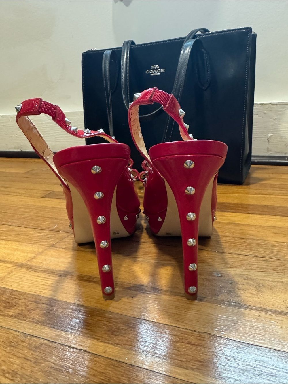 Gianni Bini Spikey629 Red Patent Studded Bow Slingback Platform Heels - Picture 6 of 9